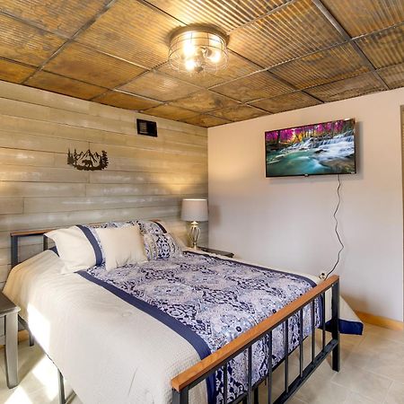 Gatlinburg Mountain Cabin With Hot Tub, Deck And Games Exterior foto