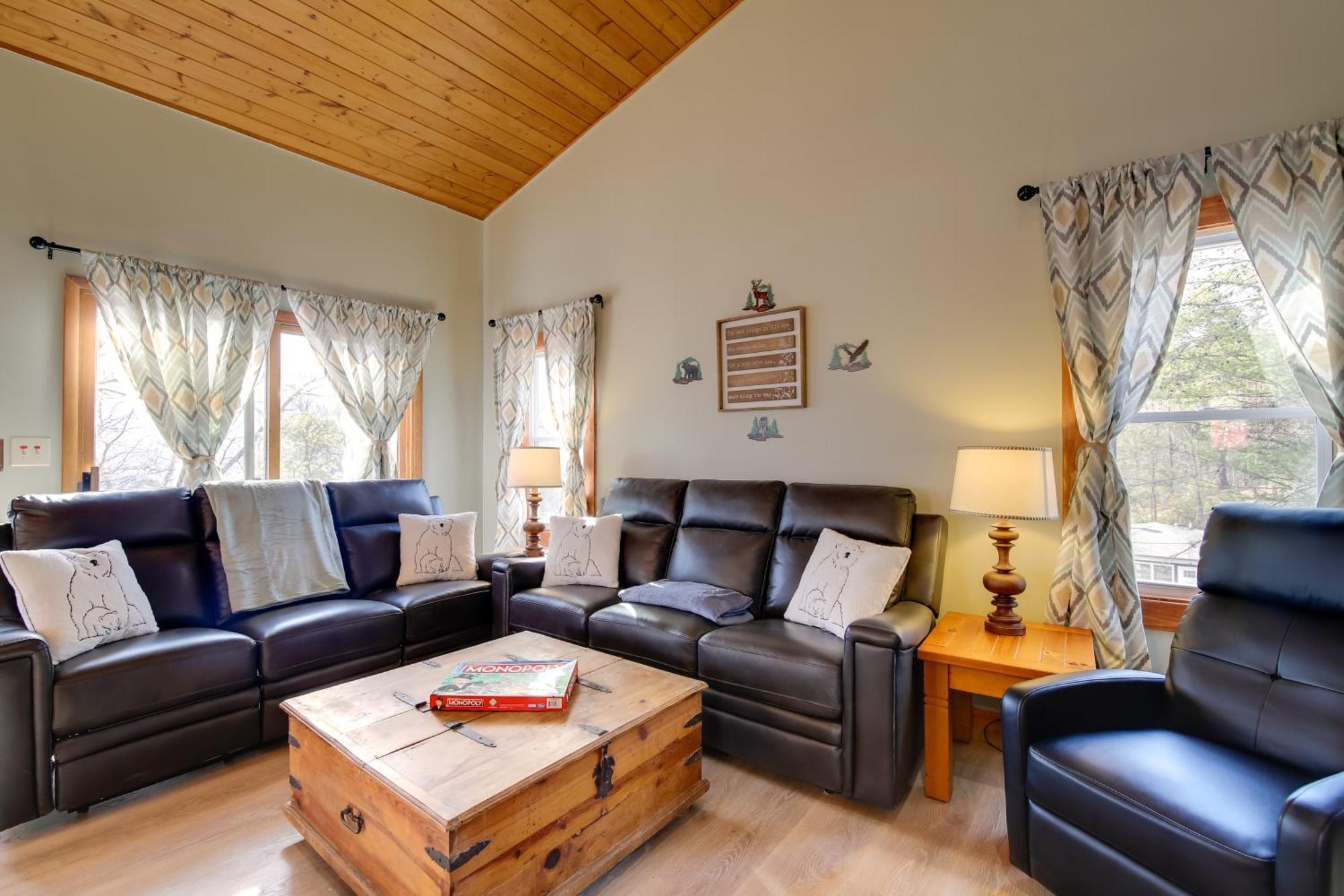 Gatlinburg Mountain Cabin With Hot Tub, Deck And Games Exterior foto